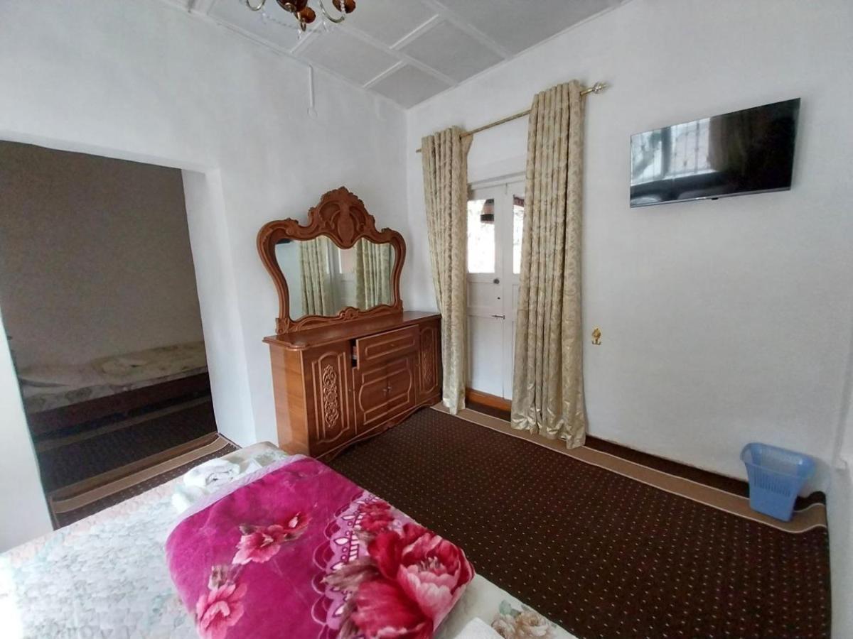 Fayz Guest House Samarcanda Quarto foto