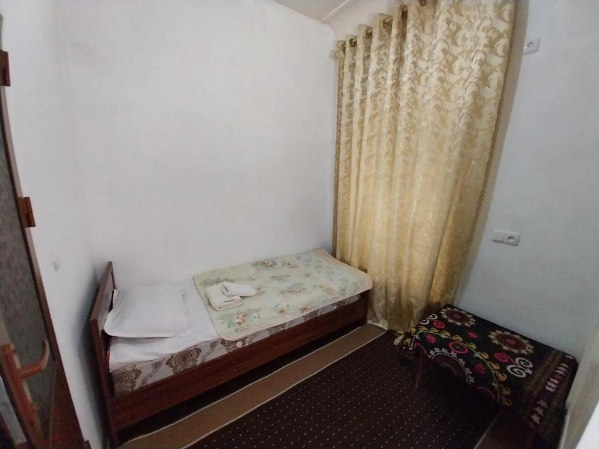 Fayz Guest House Samarcanda Quarto foto